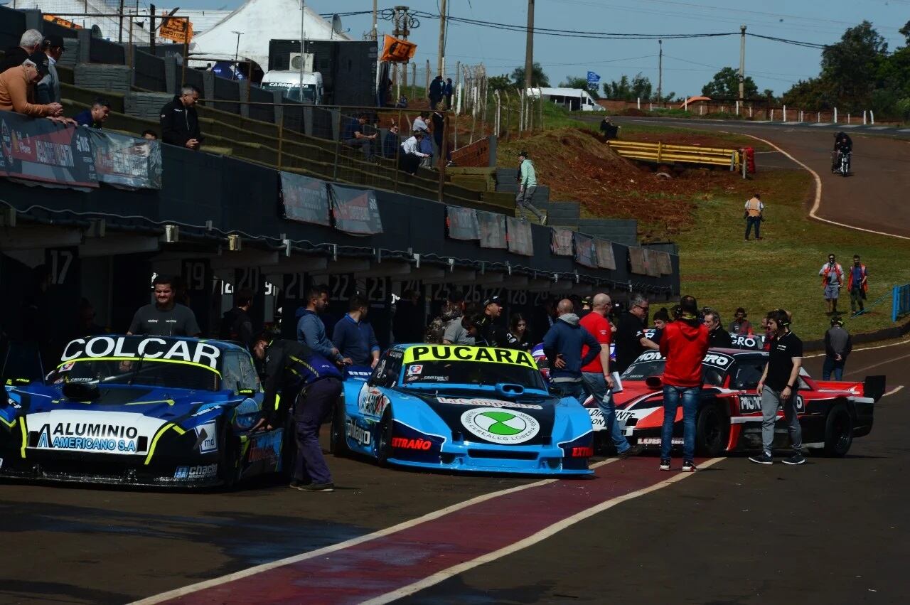 Clasificatorias generales del TC Mouras en el Autódromo Rosamonte de Posadas