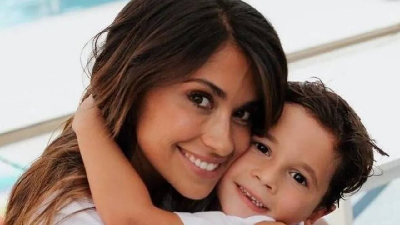 Antonela Roccuzzo y Mateo Messi