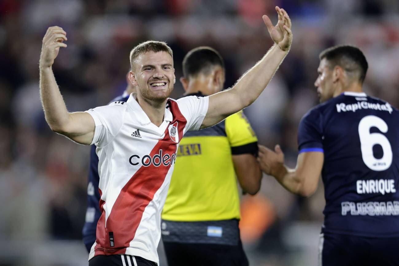 El cordobés Lucas Beltrán volvió a convertir en la victoria de River sobre Gimnasia, en el Monumental. (Fotobaires)