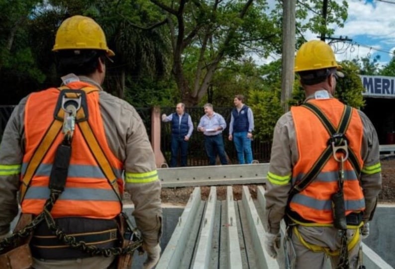 Continúan ejecutando obras de Travesía Urbana en Posadas.