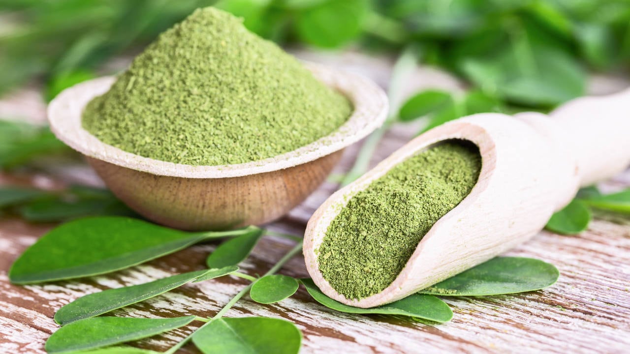 La infusión de moringa ayuda a prevenir el cáncer y controla el colesterol de manera eficaz y natural