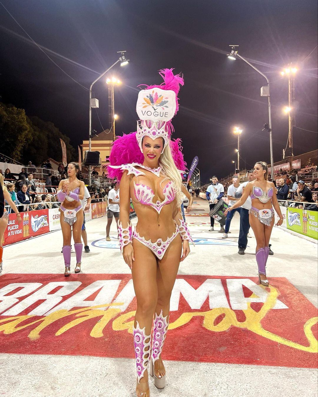 Ale Maglietti mostró su look de Carnaval en Gualeguaychú