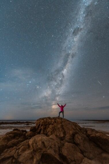 La increíble imagen que capturó Gerardo Ferrarino del centro de la Galaxia a las afueras de La Grutas.