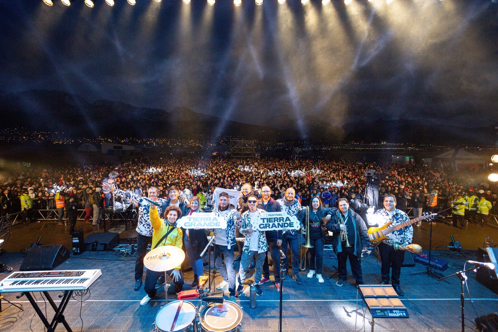 Más de 25 mil fueguinos disfrutaron del Festival “Tierra Grande” este viernes