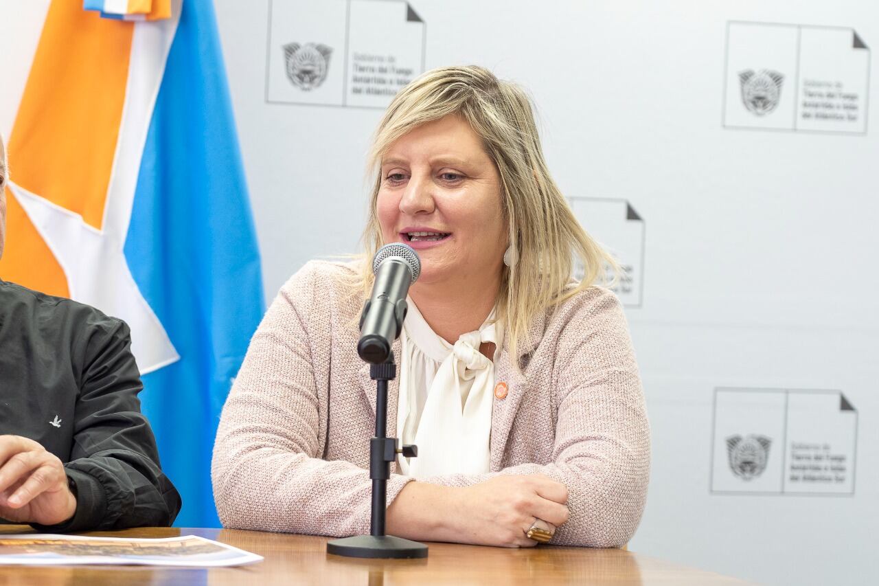 Judit Di Giglio, Ministra de Salud.