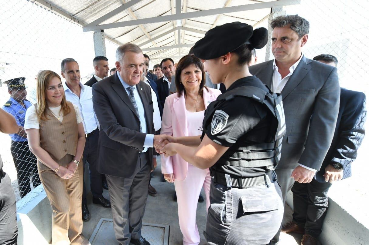 Osvaldo Jaldo junto a Patricia Bullrich y Lisandro Catalan