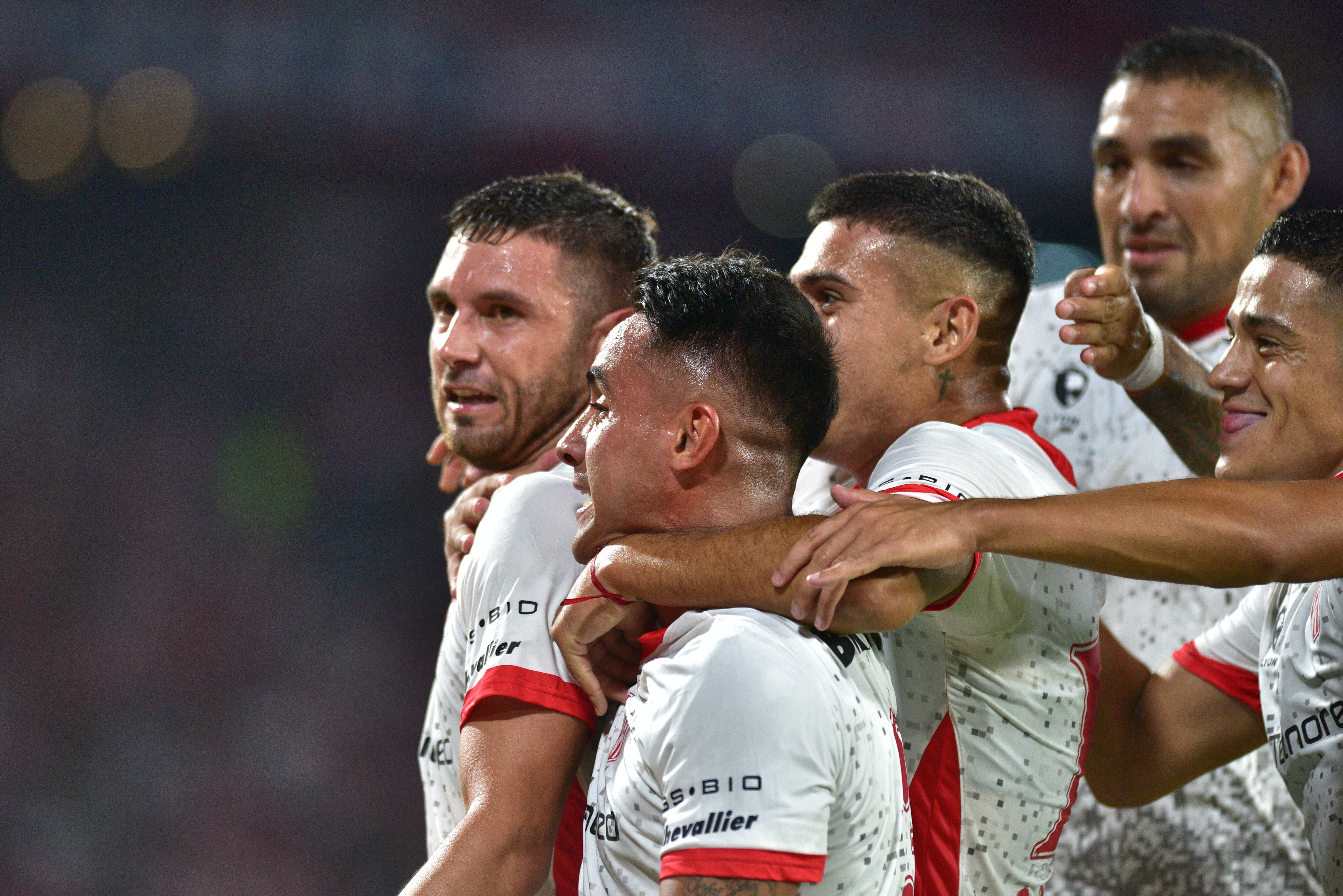 Instituto enfrentó a Newell's en el estadio Kempes por la Liga Profesional. (Ramiro Pereyra / La Voz)