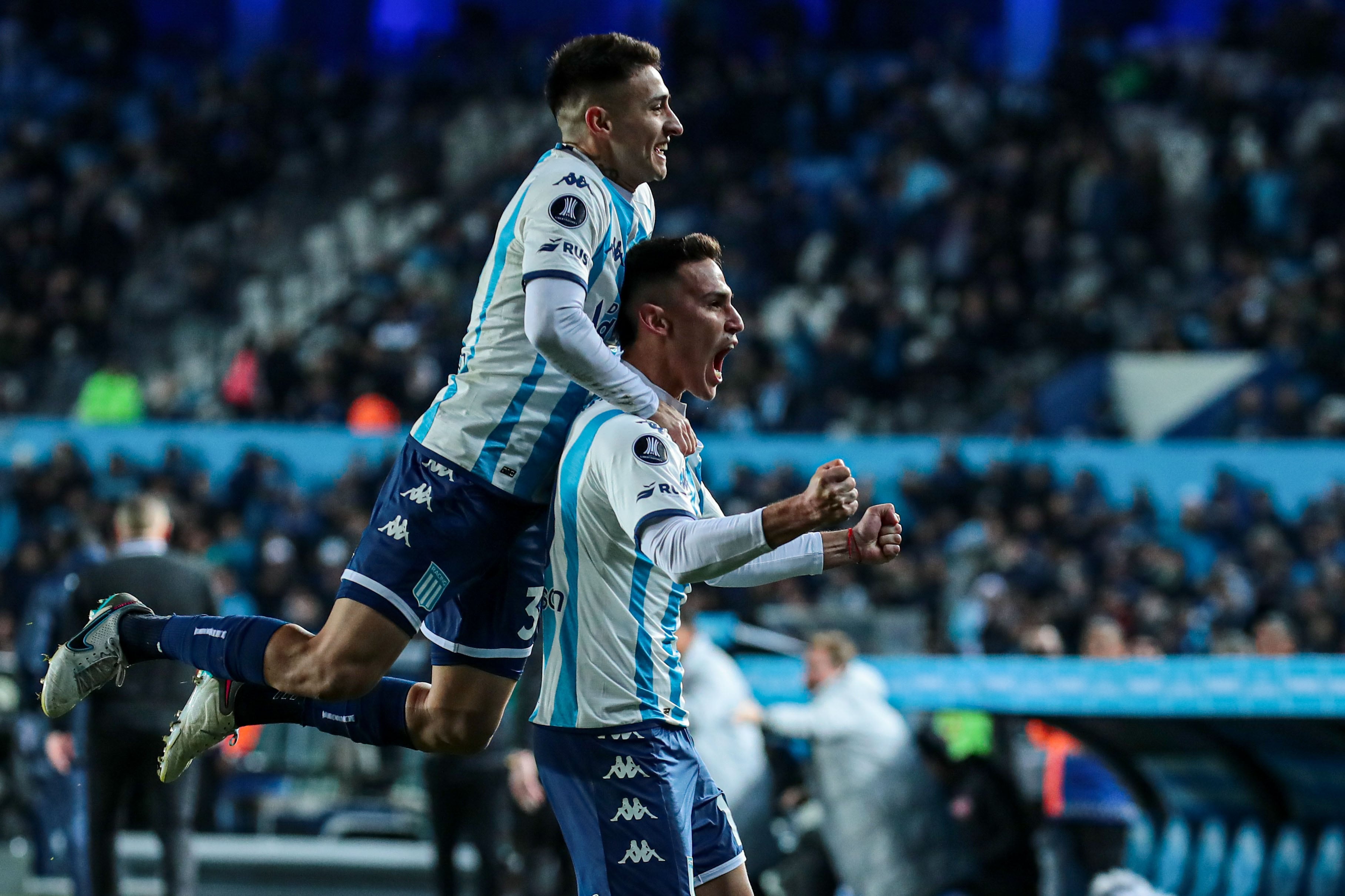 Racing le ganó en el Cilindro de Avellaneda a Ñublense de Chile y se quedó con el primer lugar del Grupo A en la Copa Libertadores. (Fotobaires)