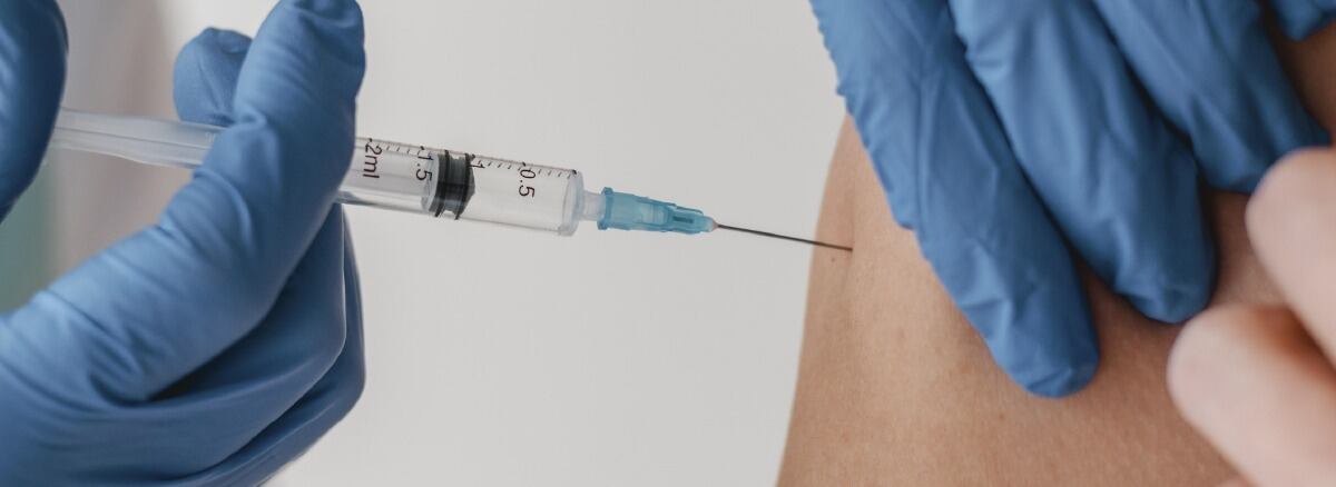 Vacunas COVID-19: cerca de 102 mil puntanos esperan la segunda dosis