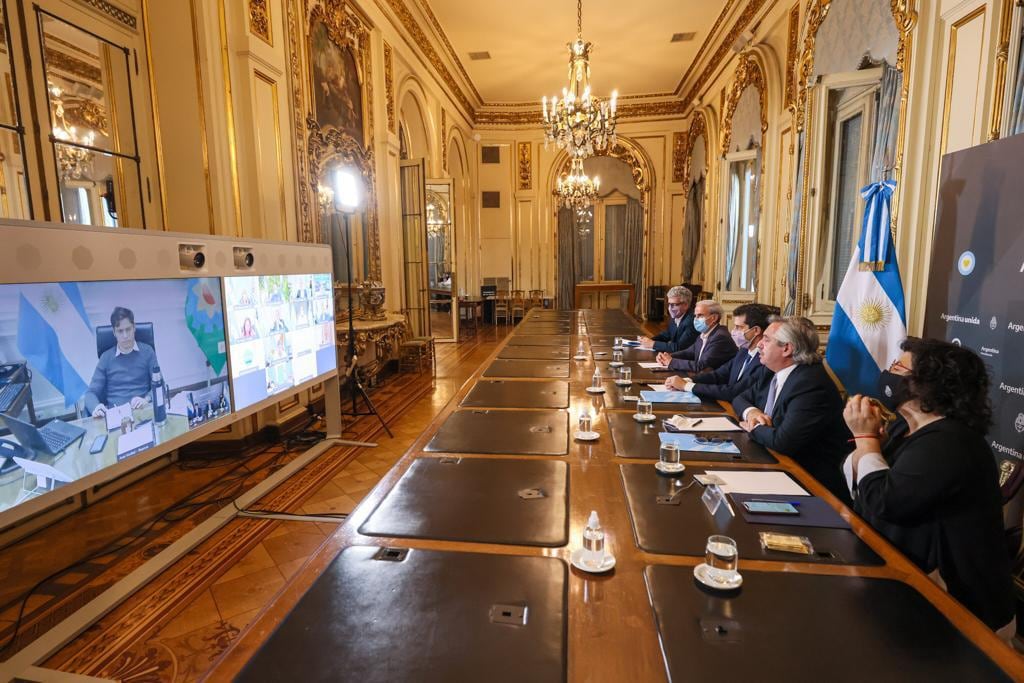 Reunión entre Alberto Fernández y gobernadores para analizar nuevas restricciones. (Foto: Presidencia)