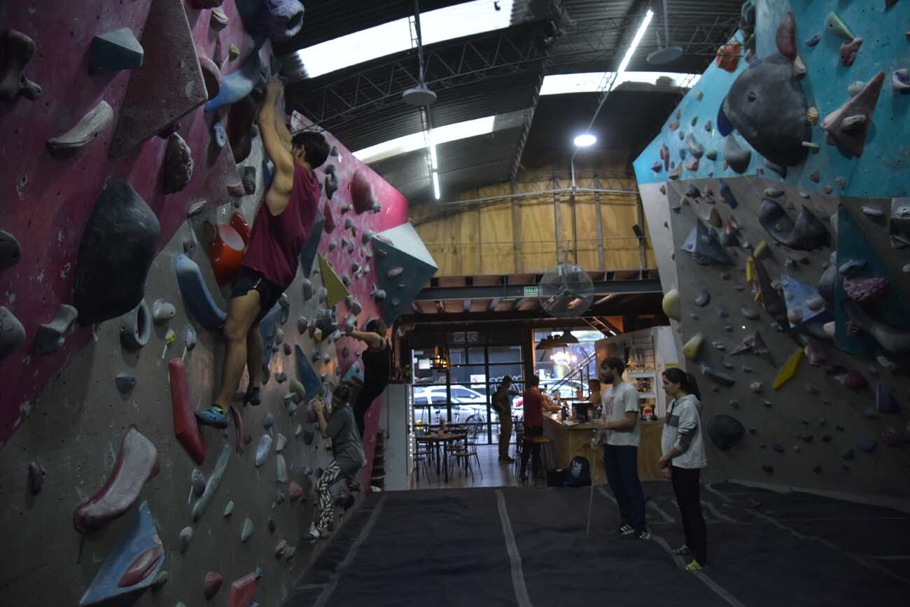 El muro que ofrece el bar en la ciudad de Córdoba. 