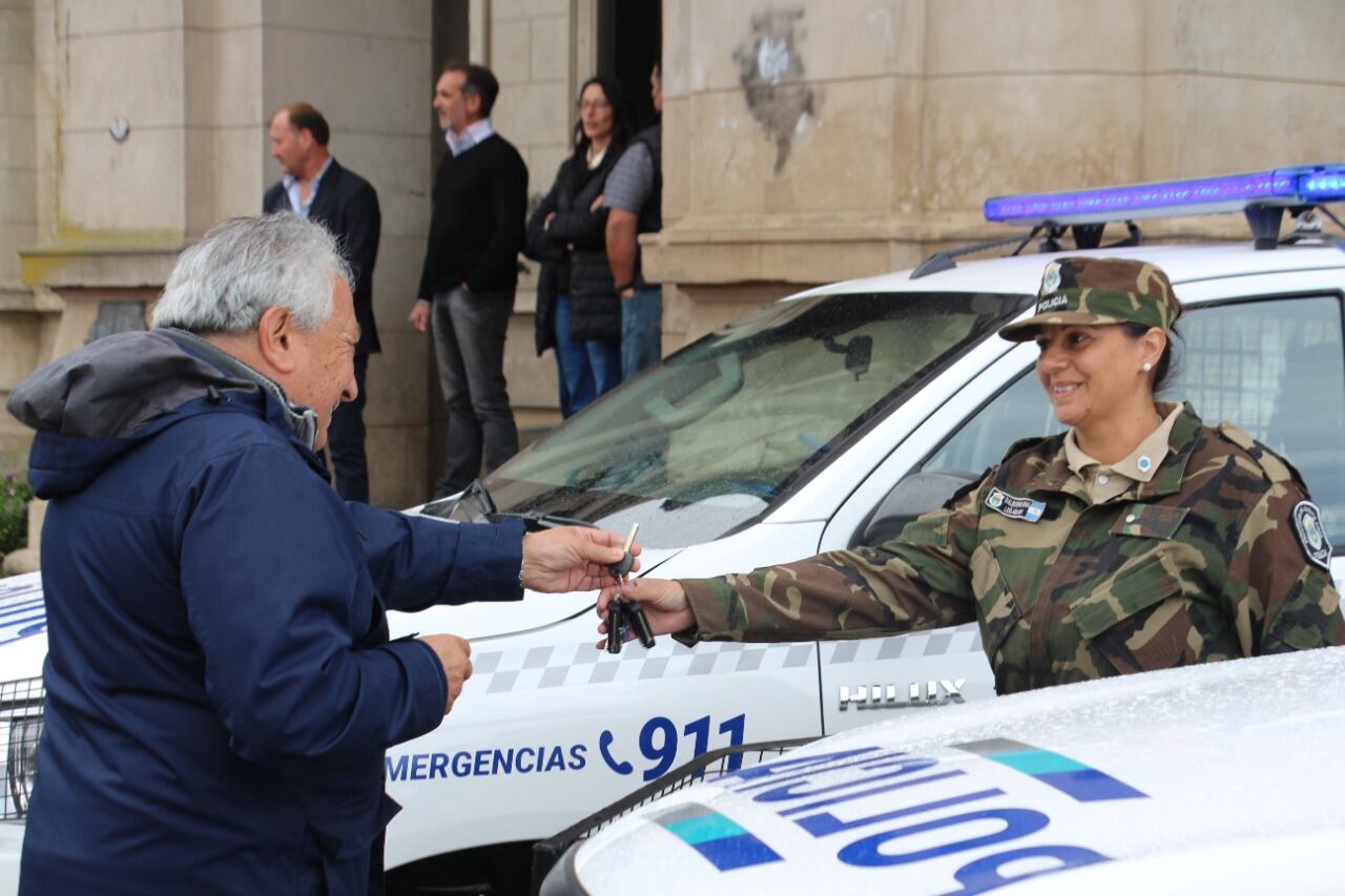 Sergio Berni entregó siete patrulleros a la CPR