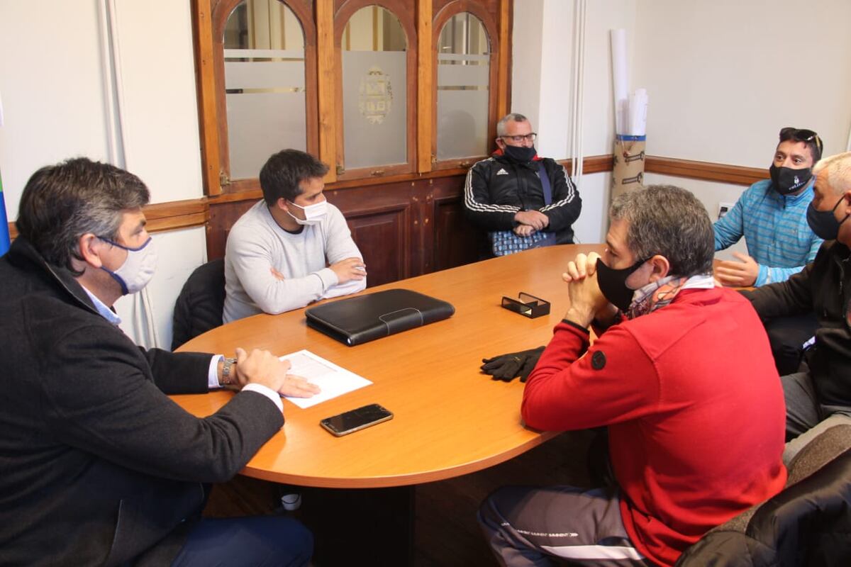 Propietarios de Gimnasios se reunieron con Matías Fhurer