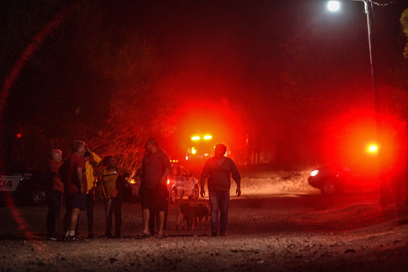 Fuego en Córdoba. Incendio entre las localidades de La Falda y Valle Hermoso. (La Voz)