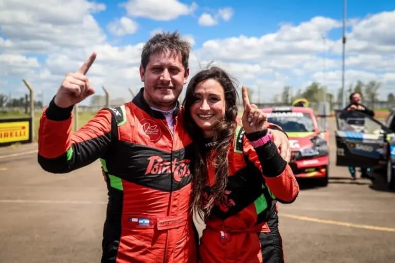 Martín Scuncio y Javiera Román, ganadores del Rally de Almafuerte por el RS Latam.