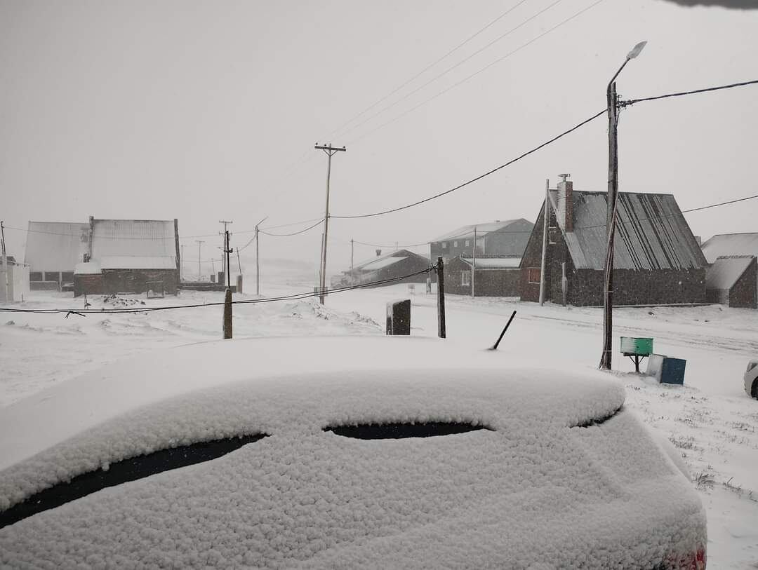 La nieve sorprendió en Caviahue