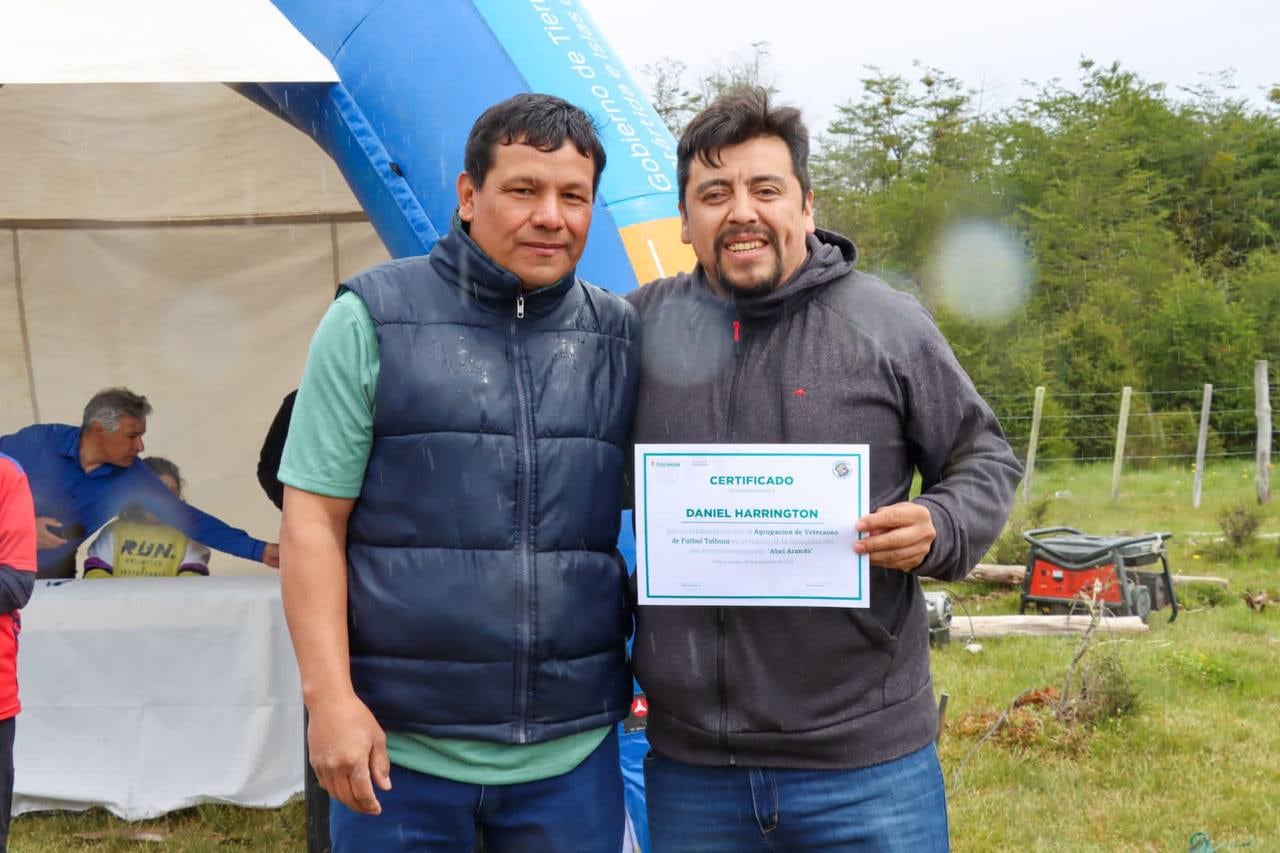 Inauguraron en Tolhuin la cancha de fútbol “Abel Aranda”