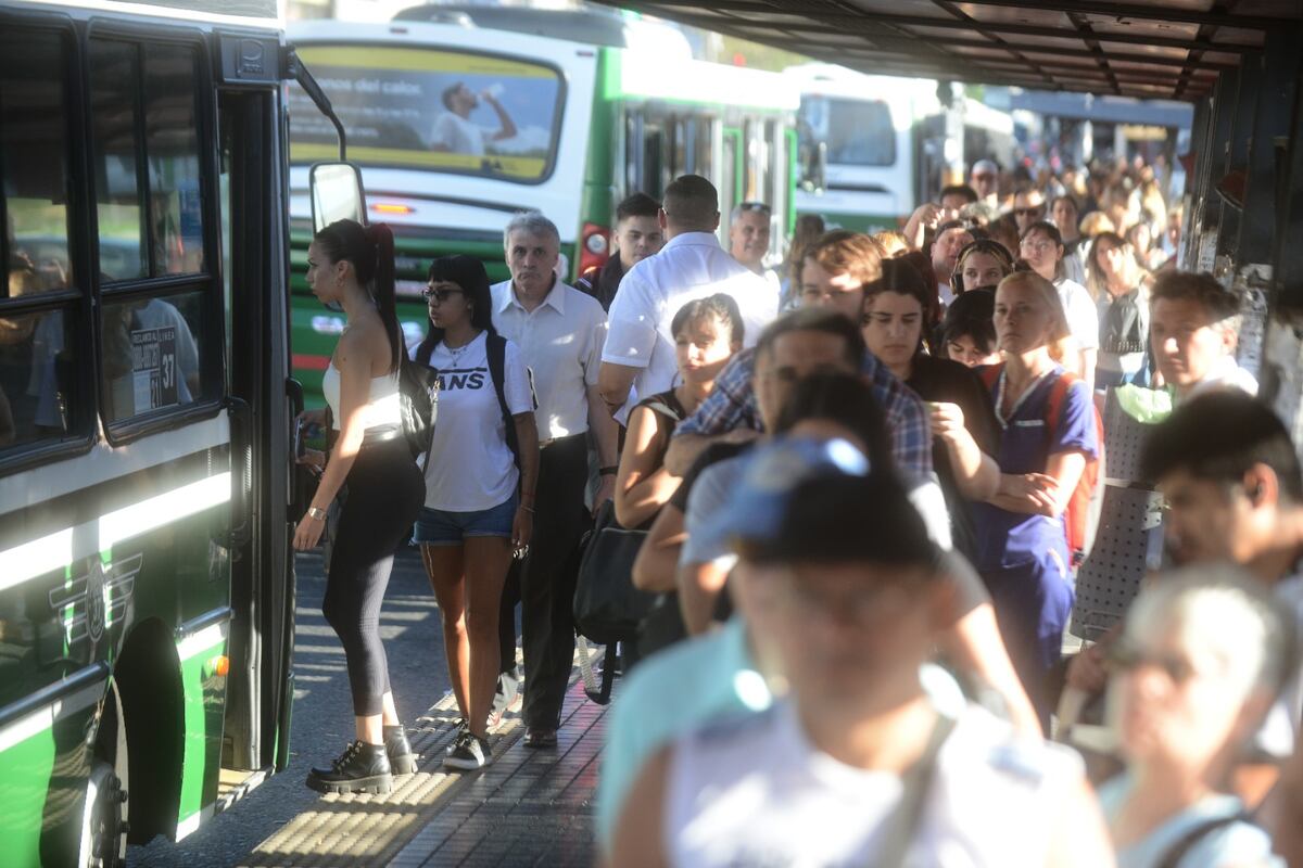 Paro de la UTA: qué líneas de colectivo no funcionan en el AMBA