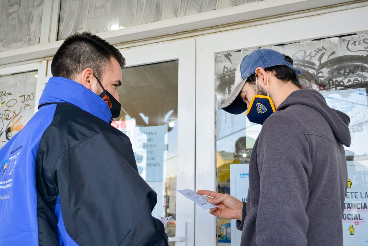 El equipo recorrió diferentes puntos de las ciudades de la provincia a fin de concientizar a los jóvenes.