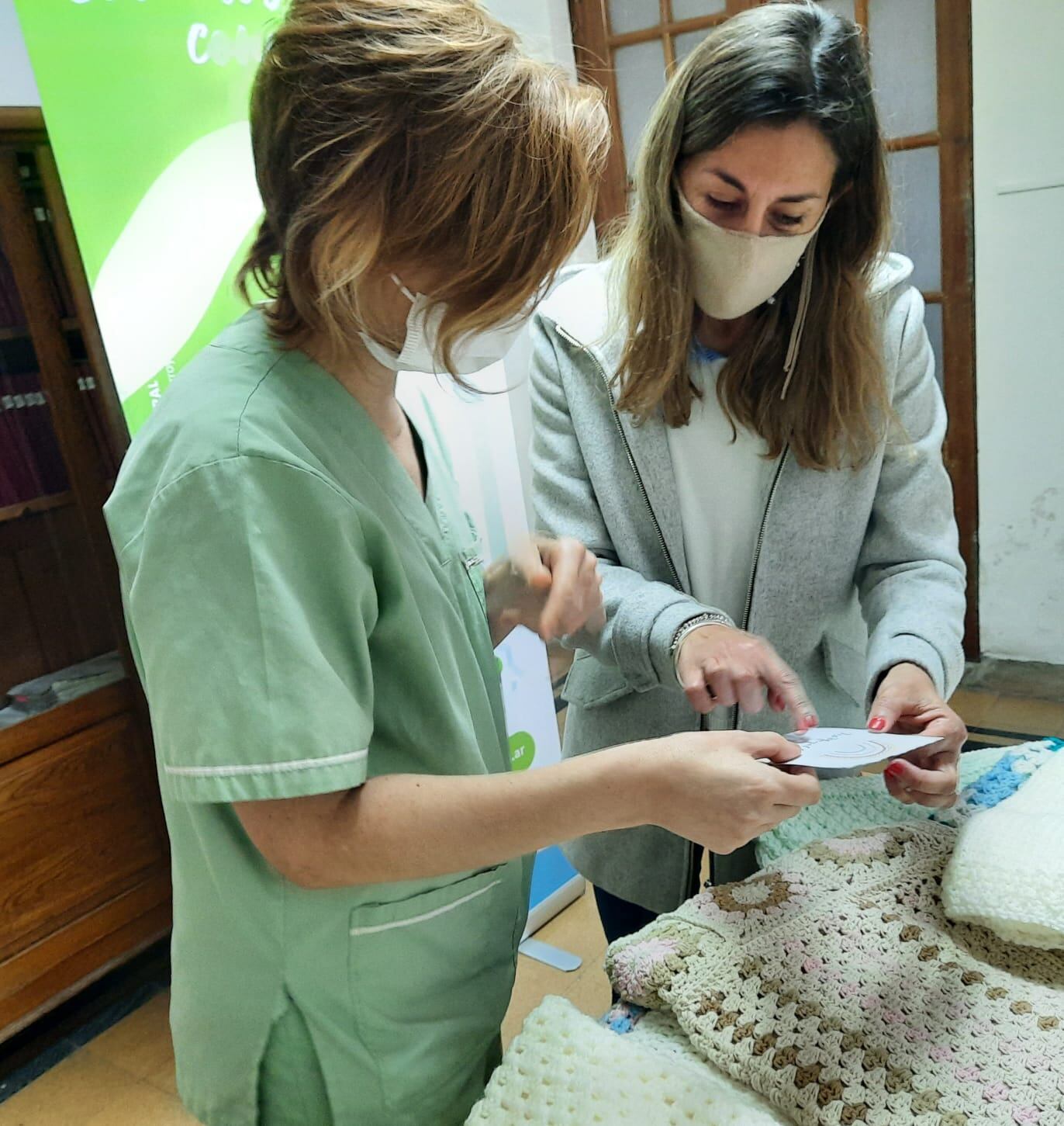 Donación de mantas para el servicio de Neonatología del Hospital Pirovano