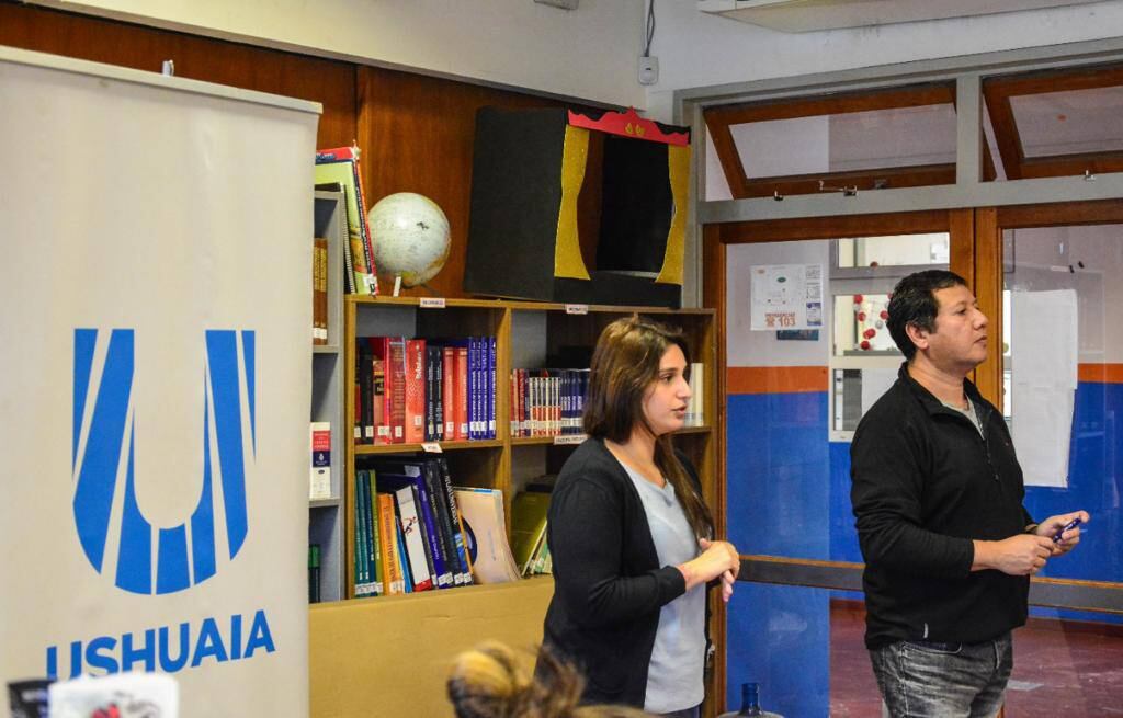 Colegio Eva Duarte de Perón - Taller de prevención de consumo problemático de sustancias.