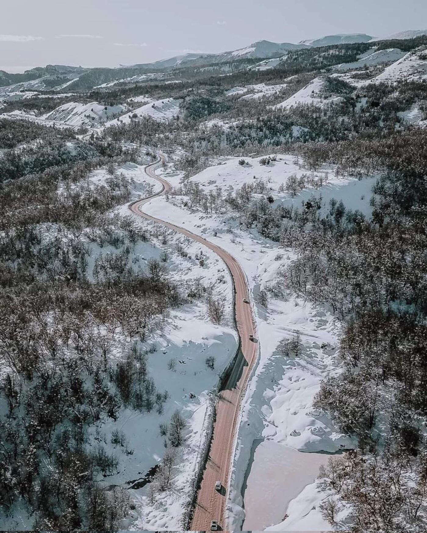 La ruta nevada en San Martín de los Andes que deslumbró.