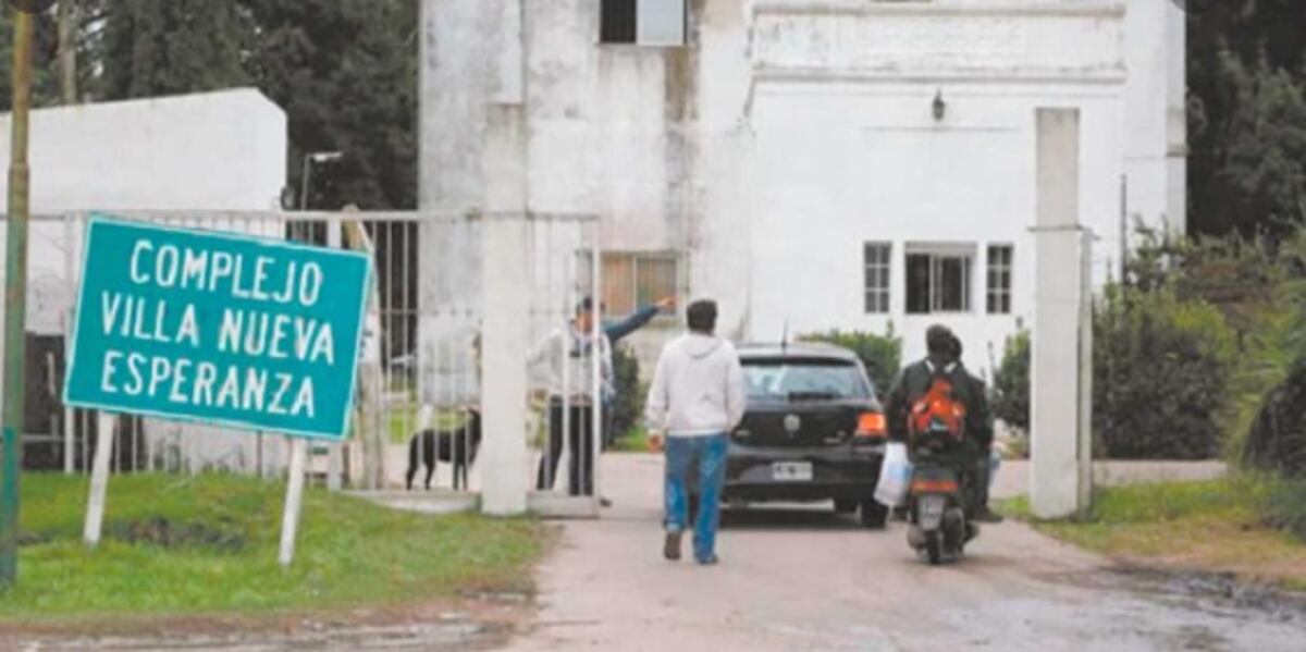 Escaparon al menos siete jóvenes de un instituto de menores de La Plata
