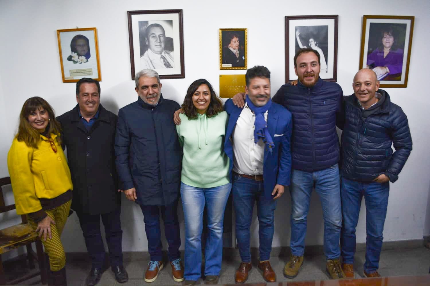 Los interventores del PJ Jujuy Aníbal Fernández y Gustavo Menéndez, con la diputada nacional y precandidata a senadora nacional Leila Chaher (centro).