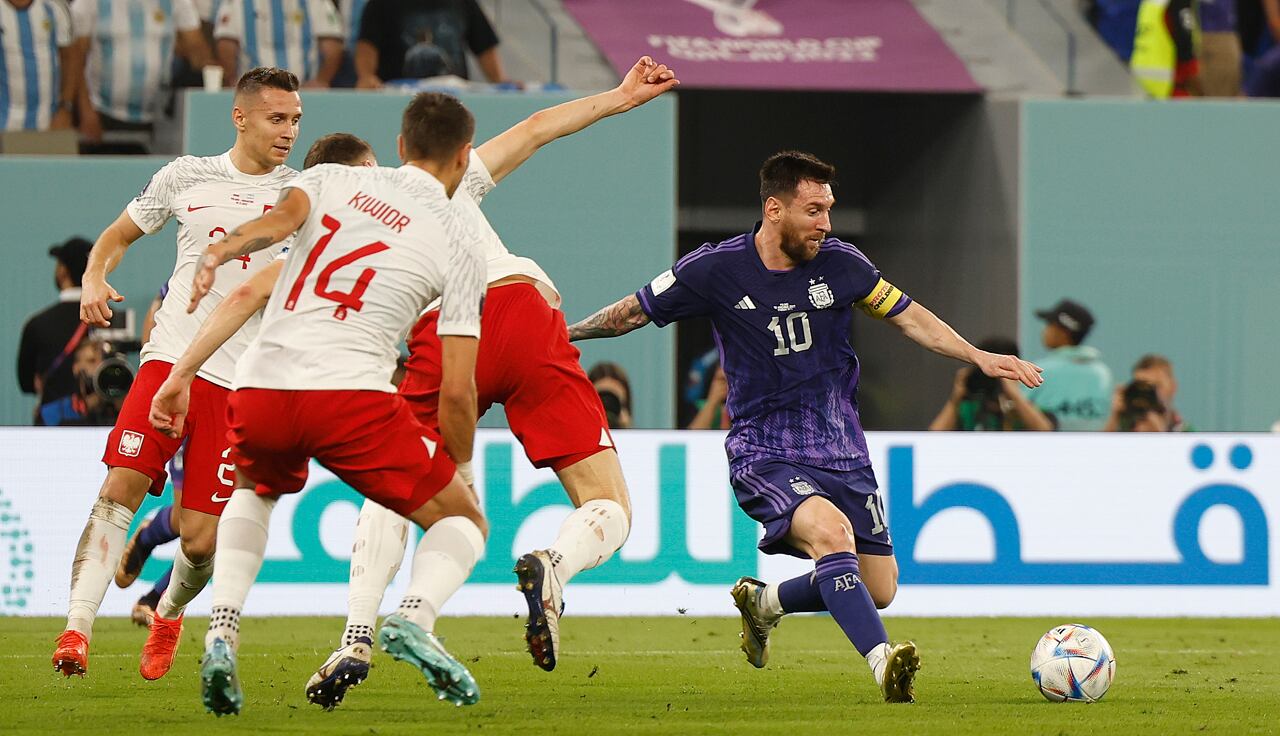 Se equivocaron: diputados de San Luis sesionaron temprano, pero para ver el partido de la Selección Argentina vs Polonia.