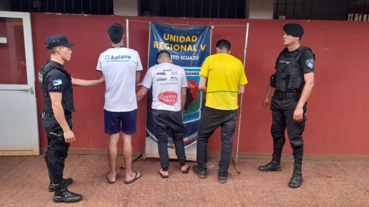 Policía recaptura a tres evadidos de la comisaría en Comandante Andresito