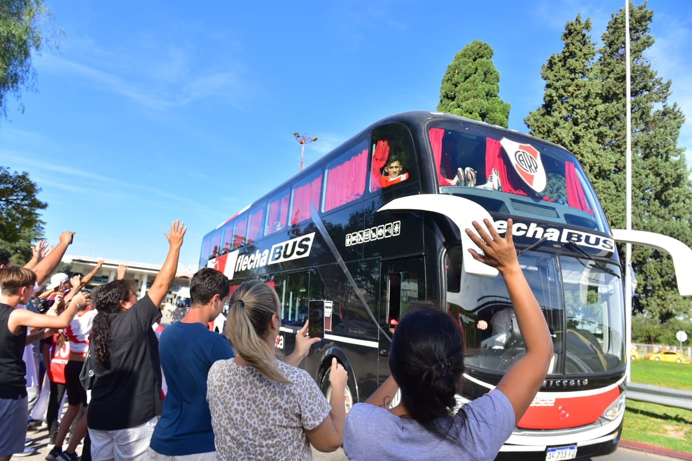 River ya está en Córdoba para jugar este domingo ante Boca, en el Kempes, por cuartos de final de la Copa de la Liga 2024. (José Gabriel Hernández / La Voz)