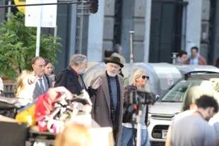 Robert De Niro junto a Luis Brandoni filmando en la icónica Diagonal Norte de la Ciudad de Buenos Aires.