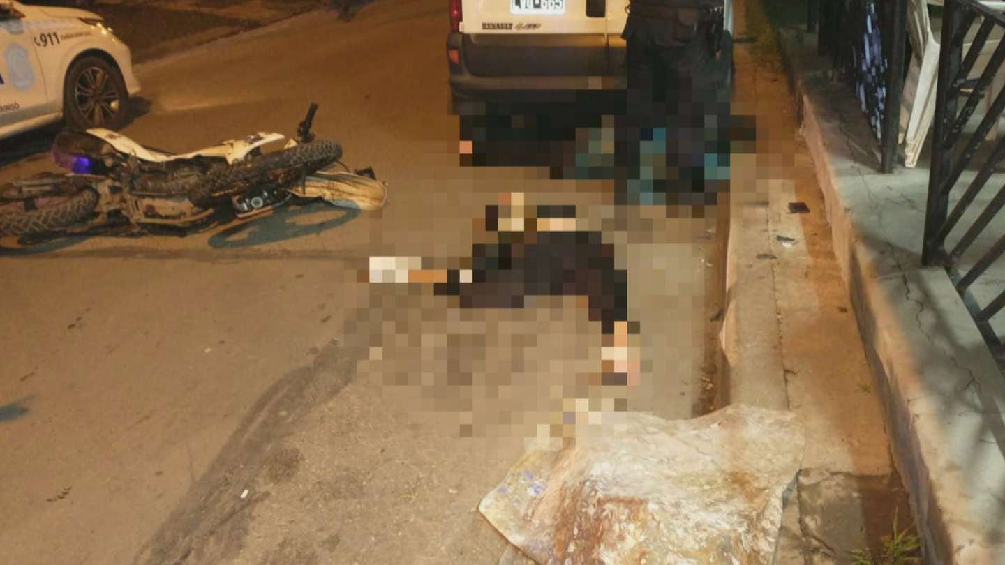 Una mujer embarazada murió al ser atropellada por motochorros que huían de la Policía