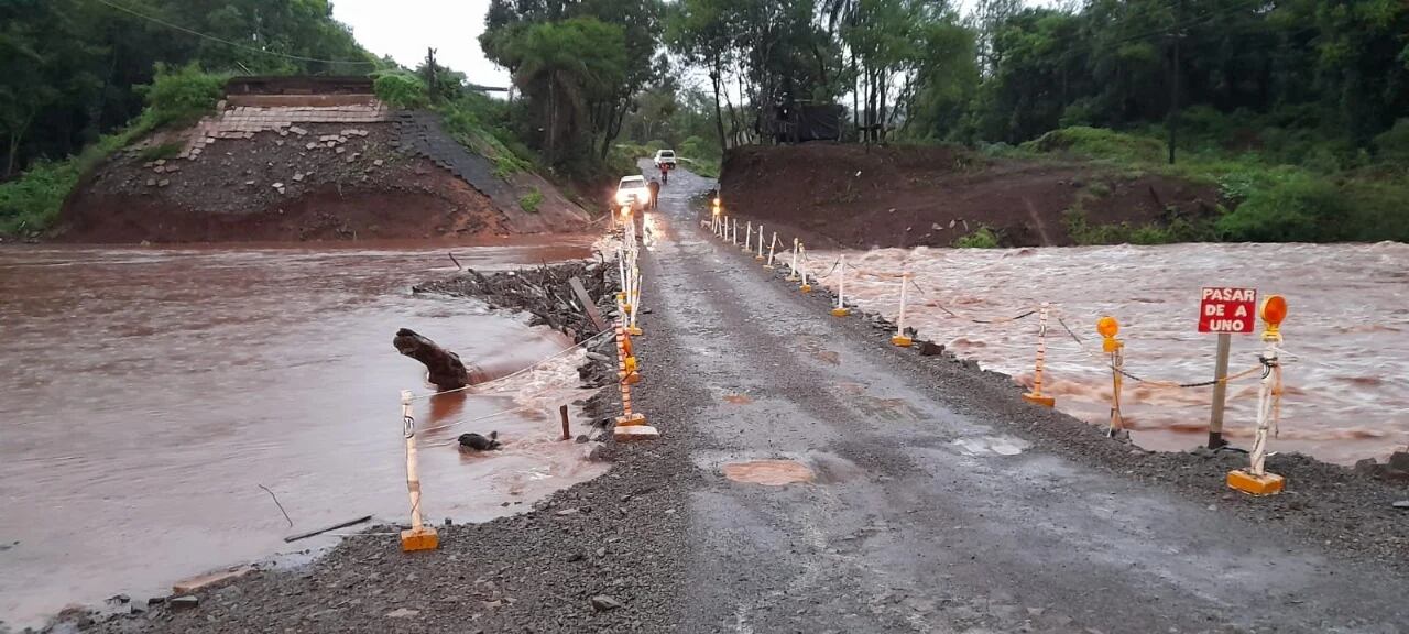 San Pedro: una familia debió ser evacuada tras las intensas lluvias.