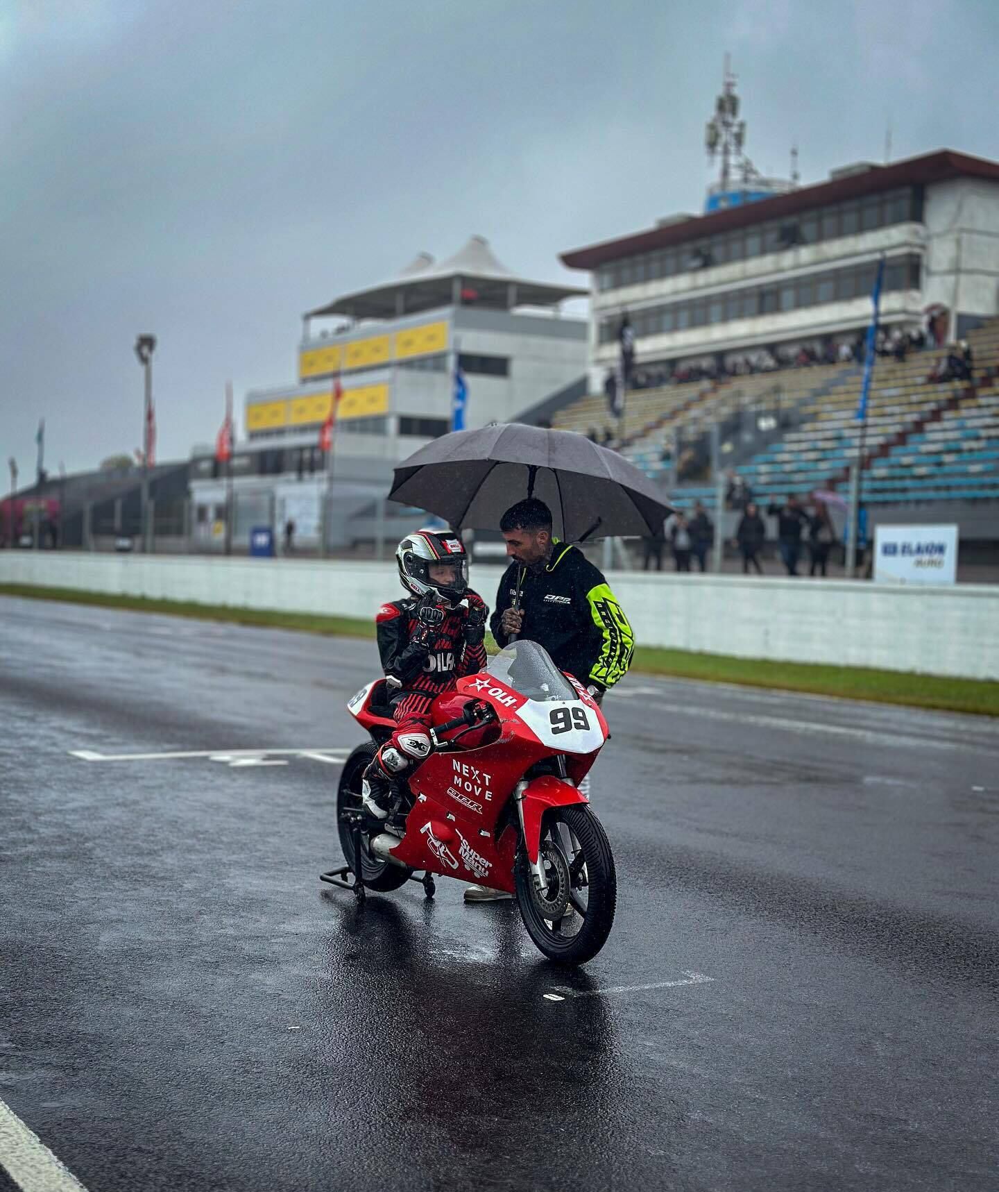 El motociclista rosarino Lorenzo Somaschini (9) falleció en São Paulo el lunes 17 de junio de 2024, tres días después de un accidente en Interlagos.