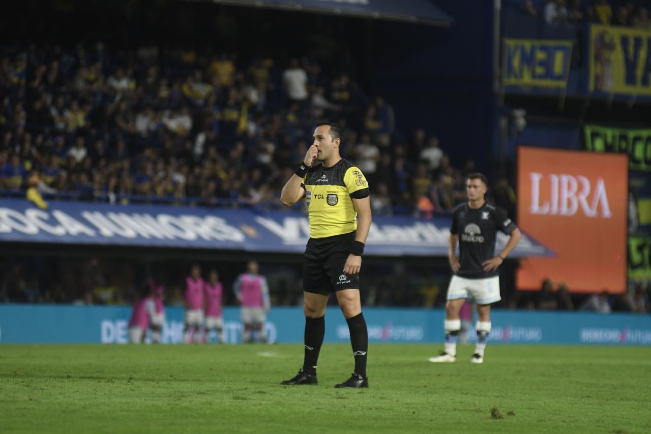 Boca y Belgrano, en La Bombonera, por la fecha 16 de la Liga Profesional. (Federico López Claro / La Voz)