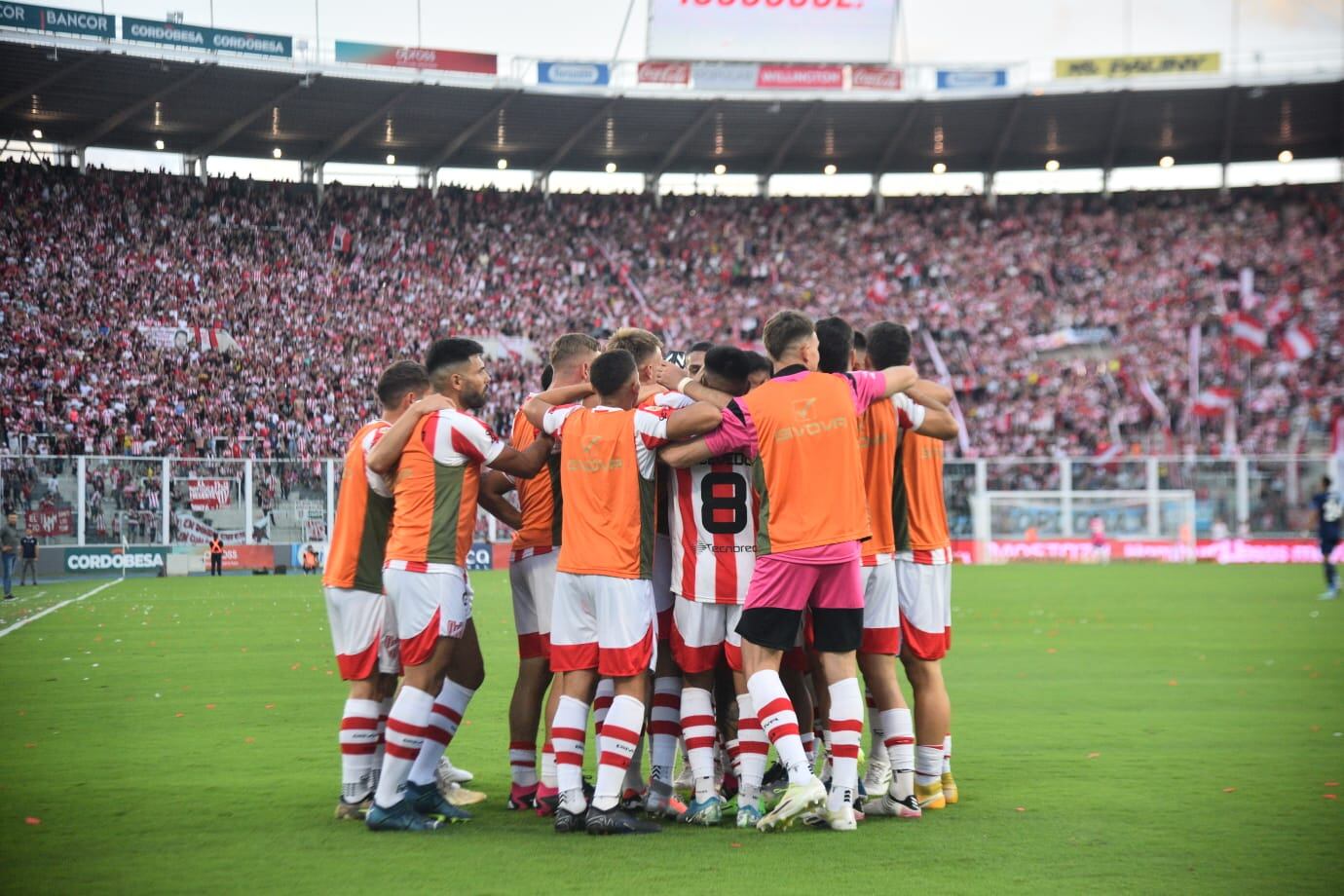 Instituto vs Talleres en el Mario Alberto Kempes. (Pedro Castillo / La Voz)