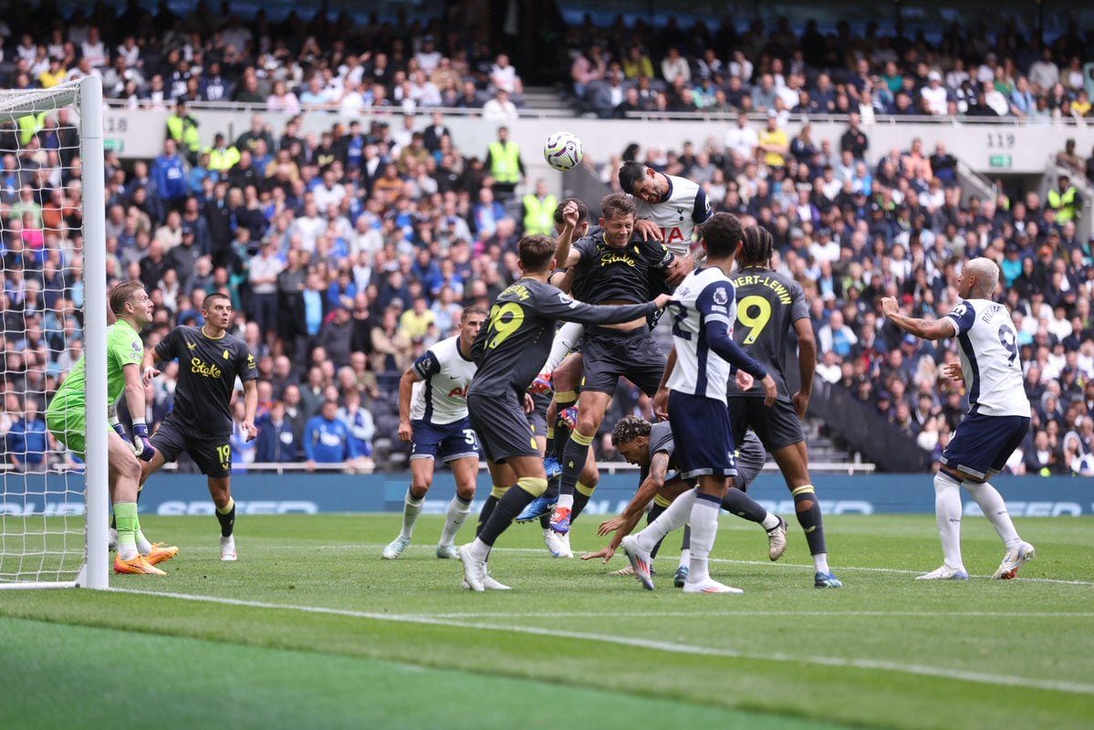 Tottenham goleó 4 a 0 a Everton.