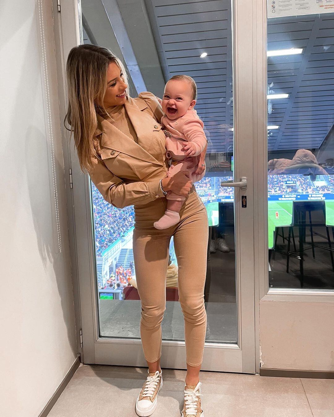 Agustina Gandolfo y Lautaro Martínez celebraron el primer año de Nina.