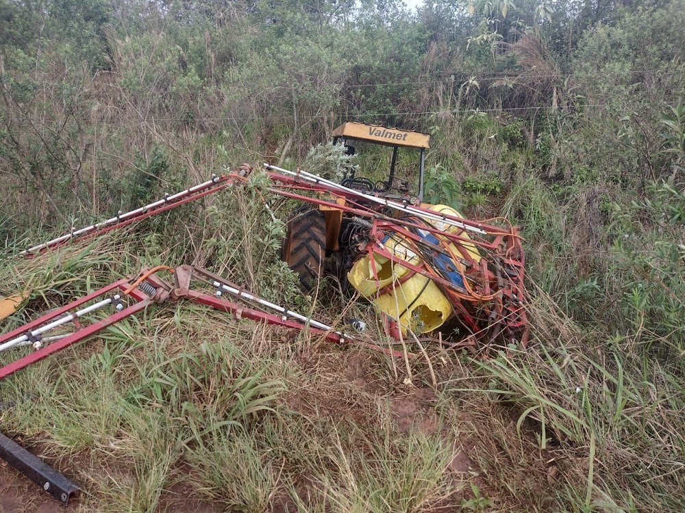 El Soberbio: dos heridos tras el choque entre un utilitario y un tractor.