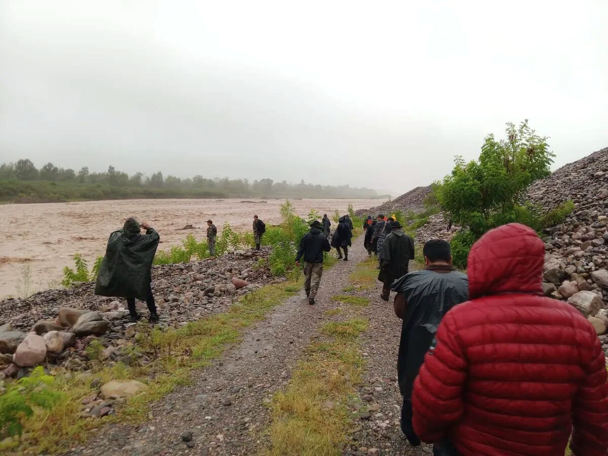 Tragedia en Jujuy: hallaron a la niña que fue arrastrada por el río Grande