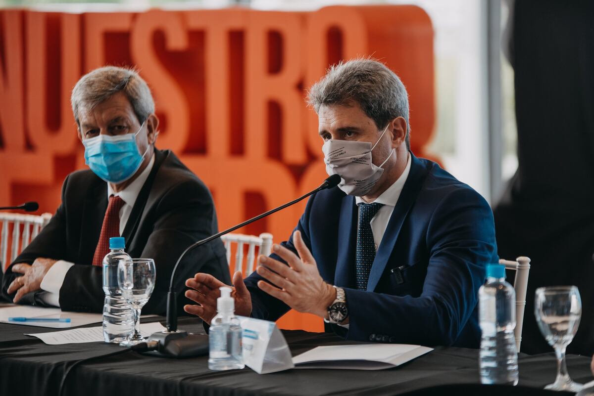 Uñac convocó a una reunión para analizar la situación sanitaria y los anuncios nacionales