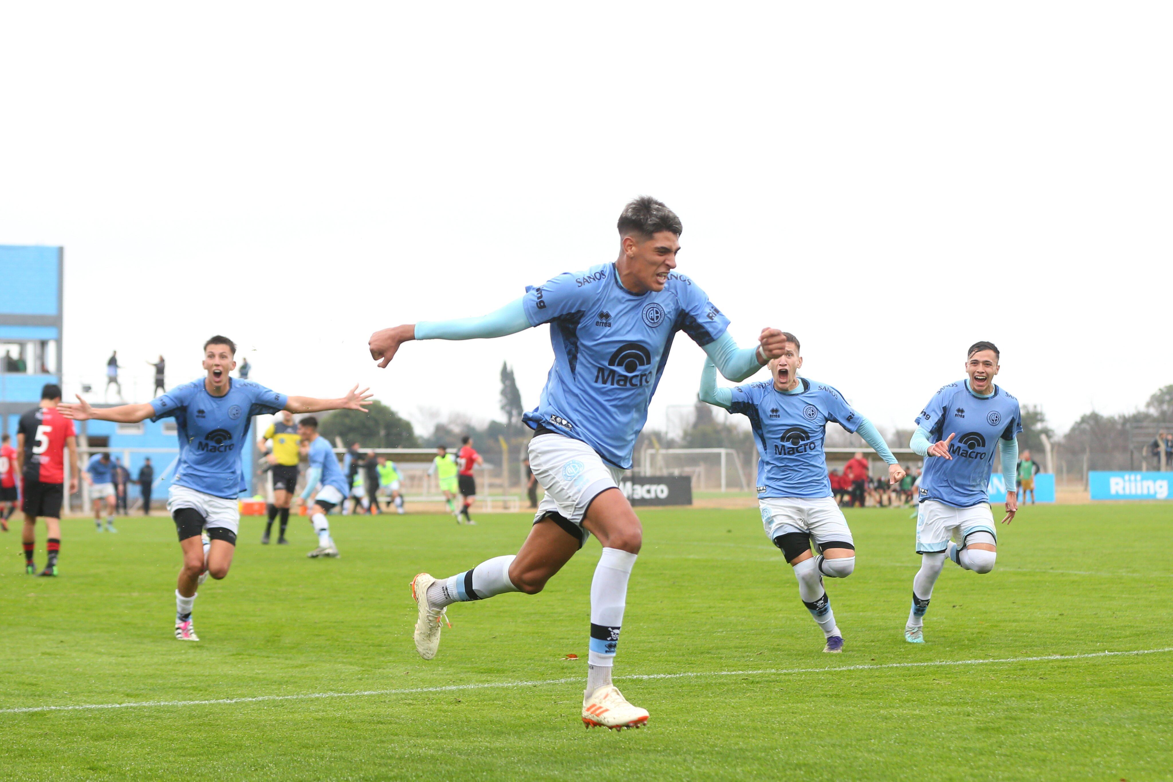 Mariano Troilo convirtió el gol del triunfo de la Reserva de Belgrano frente a Colón a los 49 minutos del segundo tiempo y sigue peleando. (Prensa Belgrano)