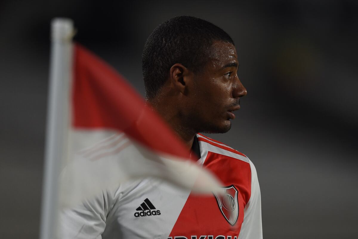River: Nicolás De La Cruz le dedicó su gol ante Unión a Rafael Santos Borré