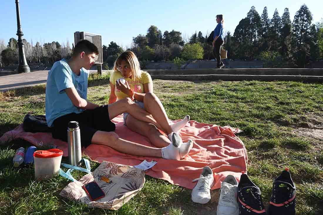 Se espera un fin de semana agradable, despejado y con máximas que no superarán los 25° en Mendoza. Foto: José Gutierrez / Los Andes.