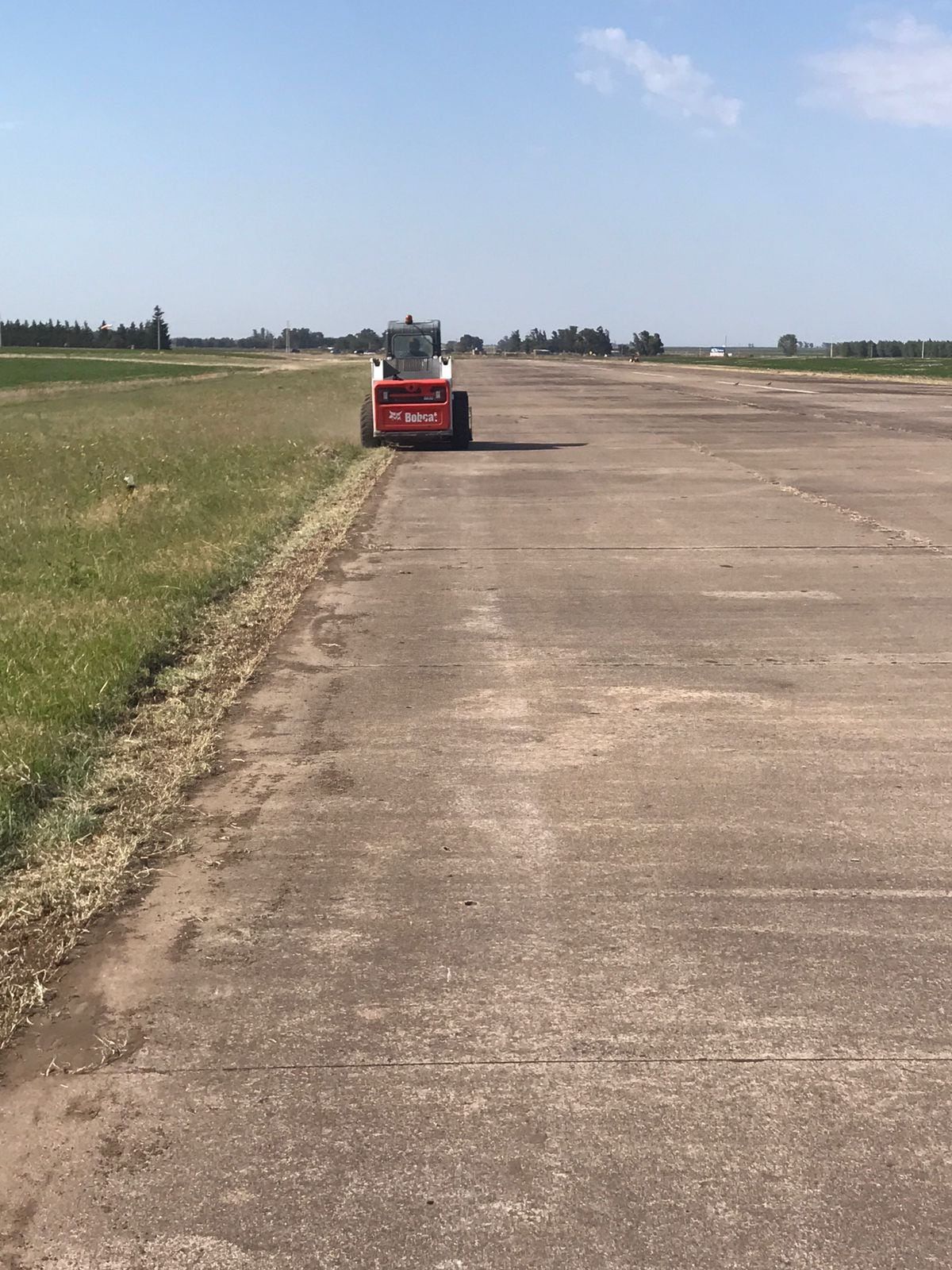 Reparan pista en el Aeródromo Municipal de Tres Arroyos