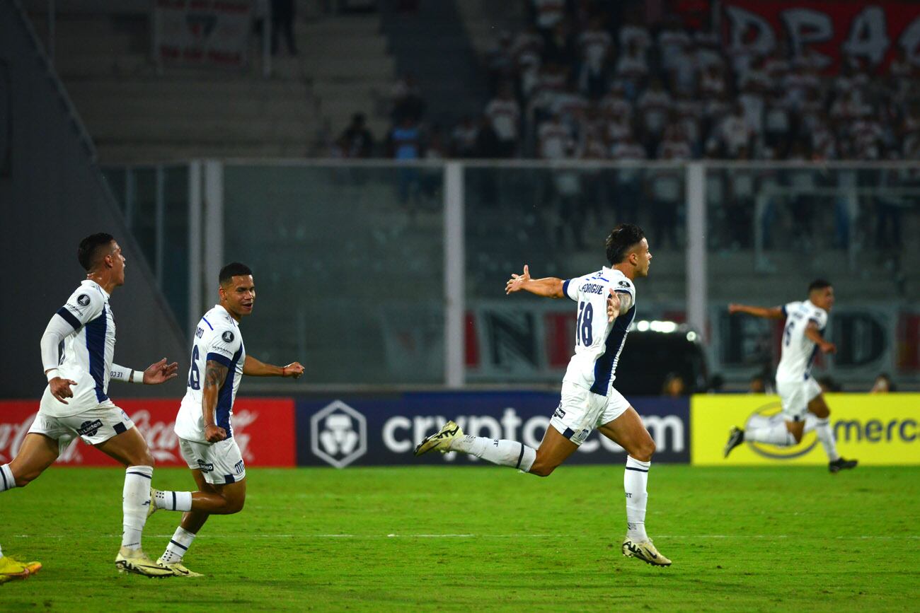 Talleres le ganó a São Paulo, en duelo por la primera fecha del Grupo B de la Copa Libertadores 2024. (Nicolás Bravo / La Voz)