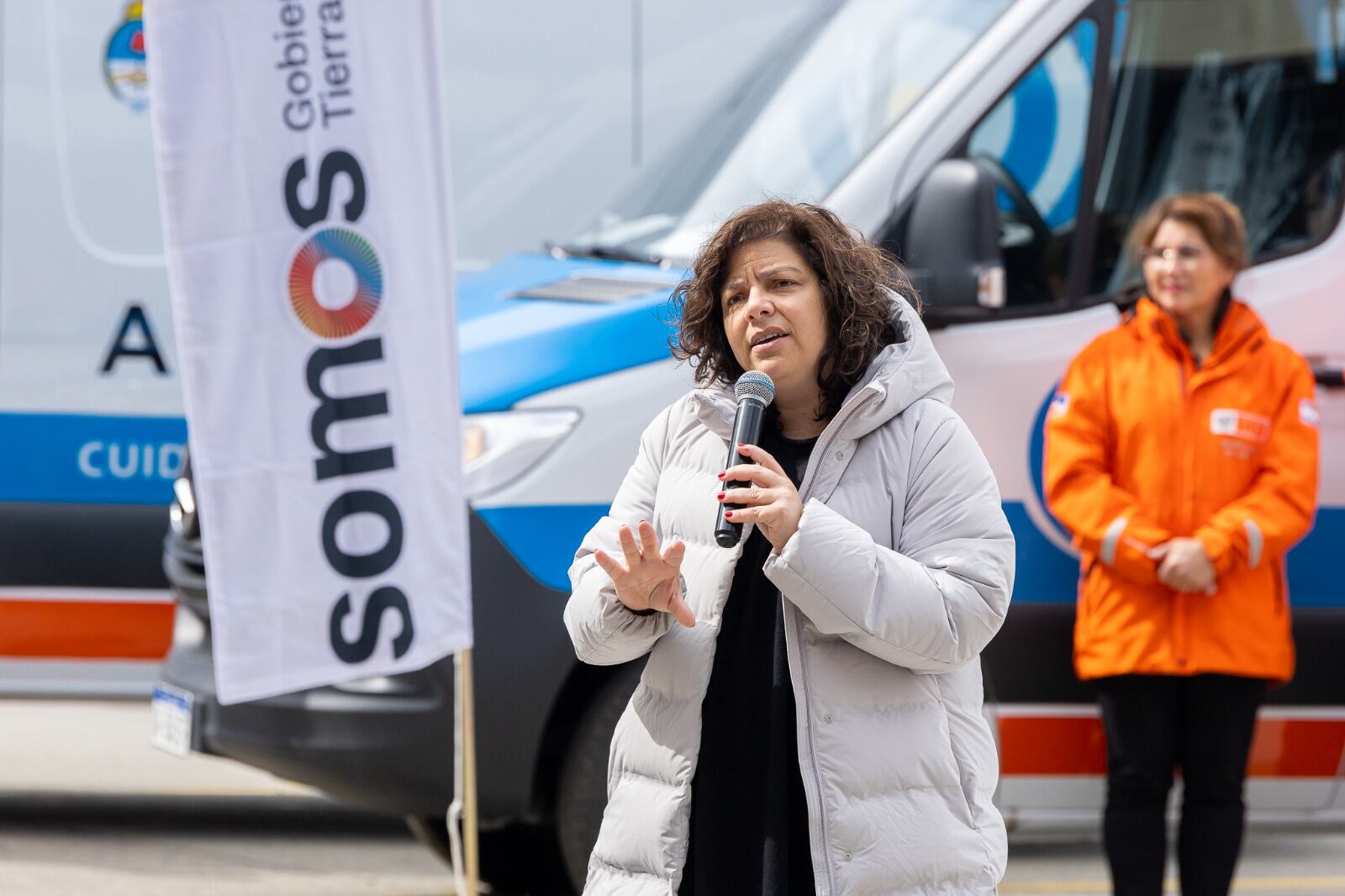 Acto de entrega de 4 ambulancias de alta complejidad y 2 ambulancias 4x4