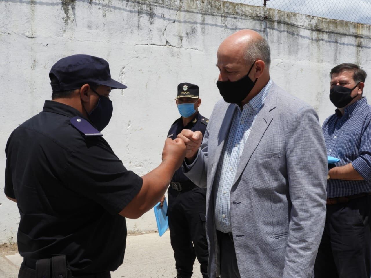 Reconocimiento a policías rosaleños