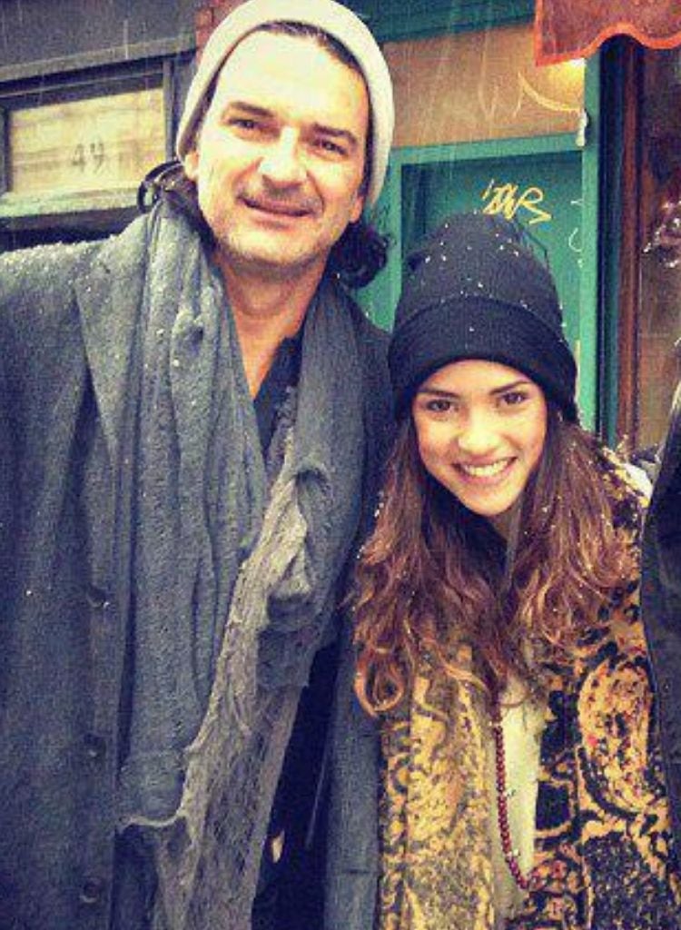 Ricardo Arjona y su hija Adria.